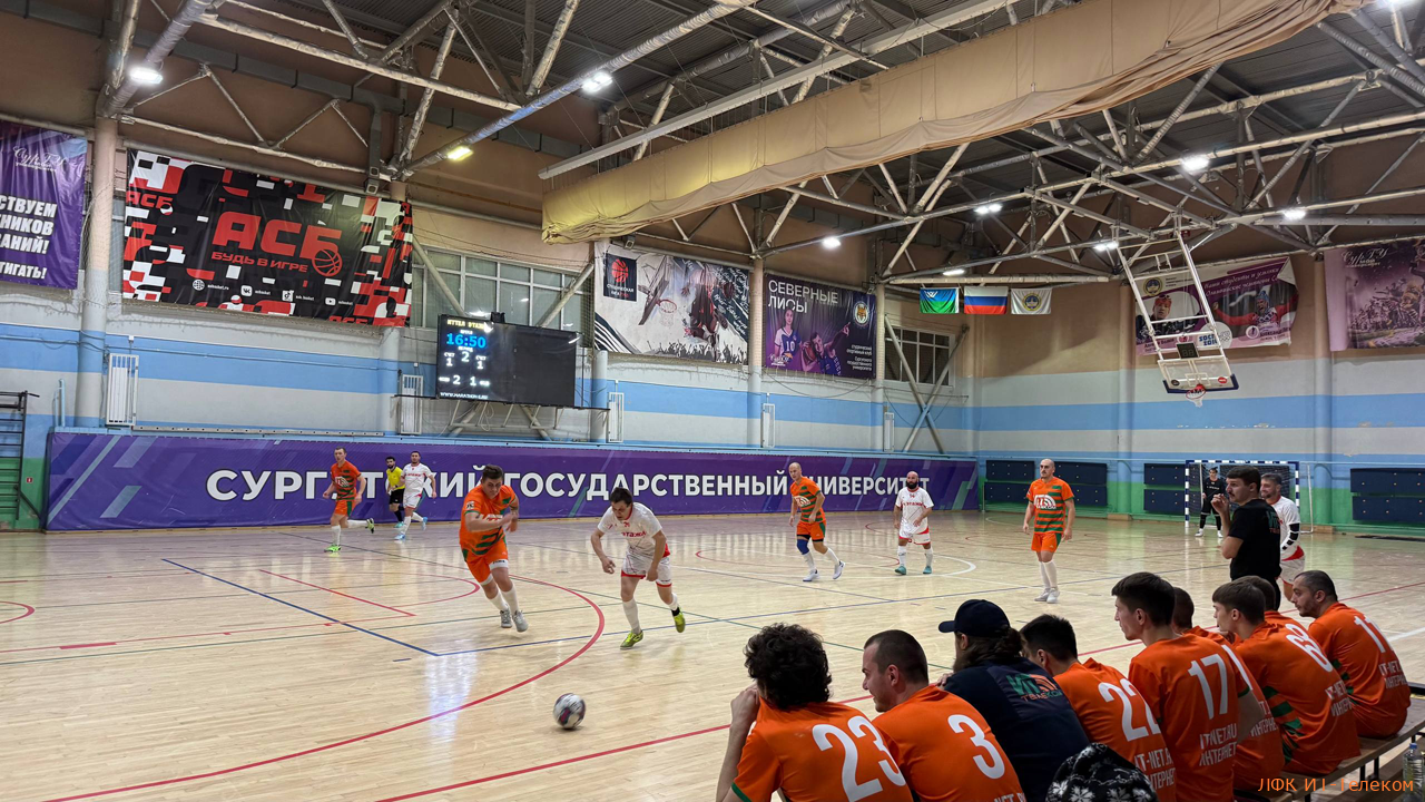 Длина скамейки впечатляет, и это ещё не все!